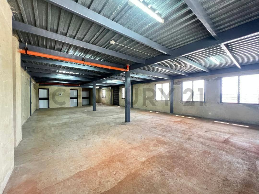 RD - Galpon-Local comercial en Petare - Buena Vista para alquiler 2do piso - 7