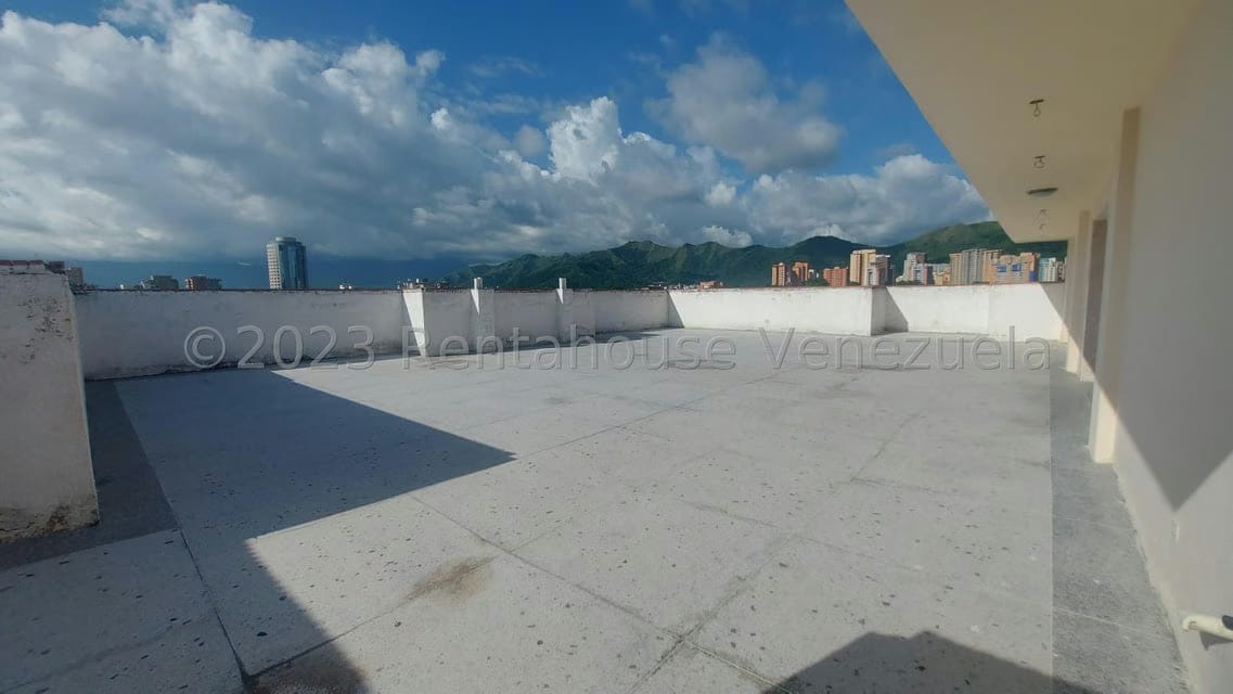 Comercial (Local Comercial) en Alquiler en Las Acacias, Carabobo - 12