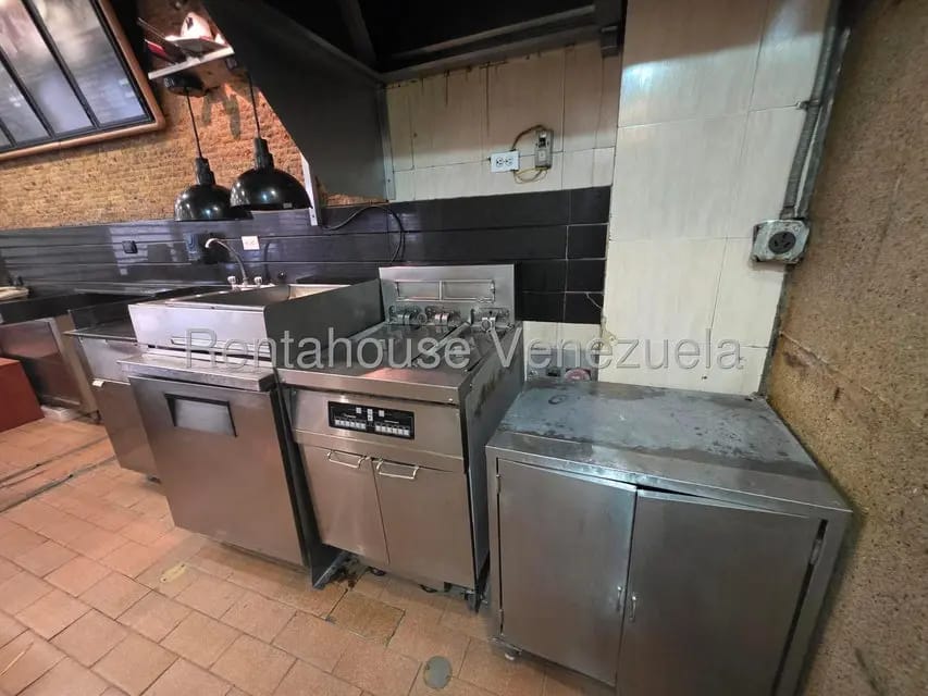 Comercial (Local Comercial) en Alquiler en Chacao, Distrito Metropolitano - 23