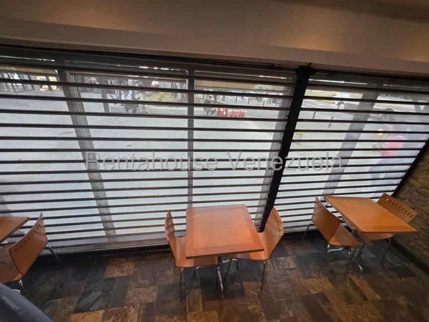 Comercial (Local Comercial) en Alquiler en Chacao, Distrito Metropolitano - 37