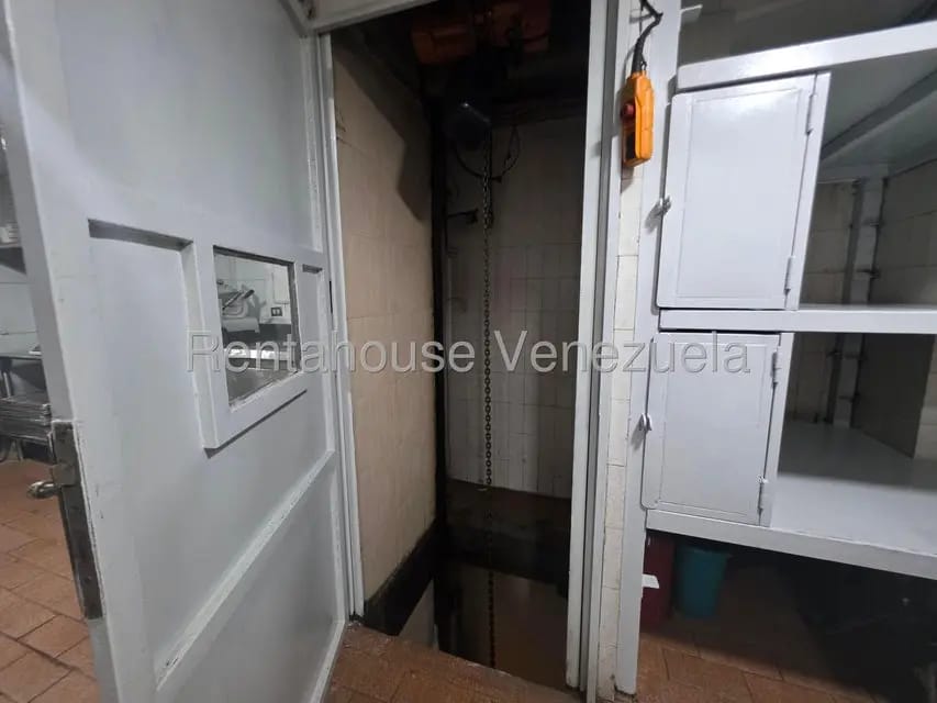 Comercial (Local Comercial) en Alquiler en Chacao, Distrito Metropolitano - 58