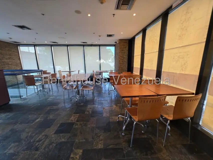 Comercial (Local Comercial) en Alquiler en Chacao, Distrito Metropolitano - 70