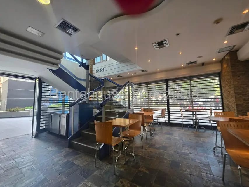 Comercial (Local Comercial) en Alquiler en Chacao, Distrito Metropolitano - 8