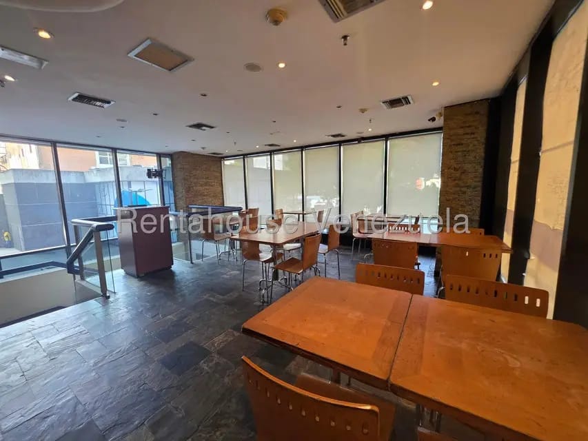 Comercial (Local Comercial) en Alquiler en Chacao, Distrito Metropolitano - 71