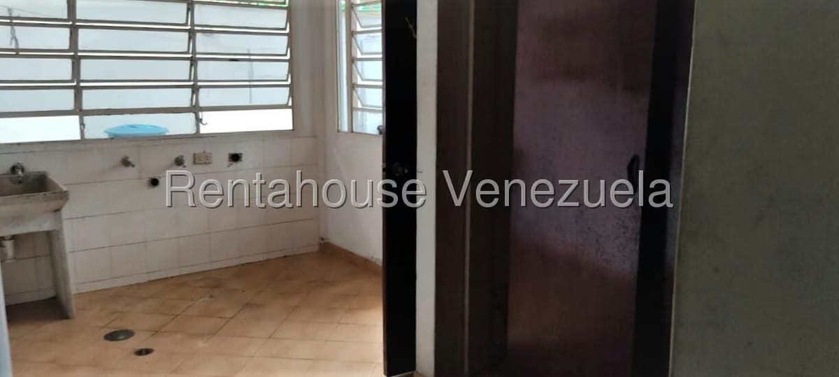 Casa (Duplex) en Venta en Los Picachos, Miranda - 32