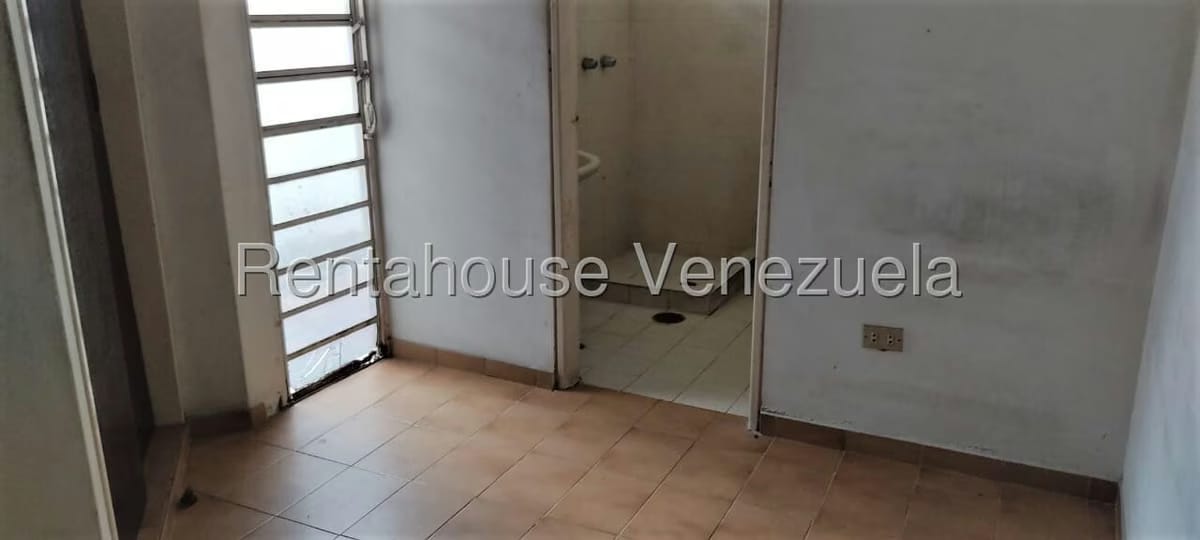 Casa (Duplex) en Venta en Los Picachos, Miranda - 33
