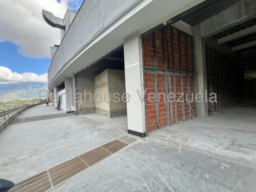 Comercial (Local Comercial) en Alquiler en Los Naranjos del Cafetal, Distrito Metropolitano - 3