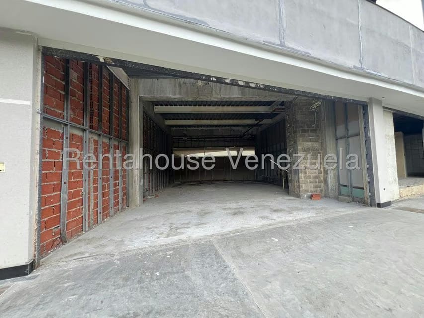Comercial (Local Comercial) en Alquiler en Los Naranjos del Cafetal, Distrito Metropolitano - 5