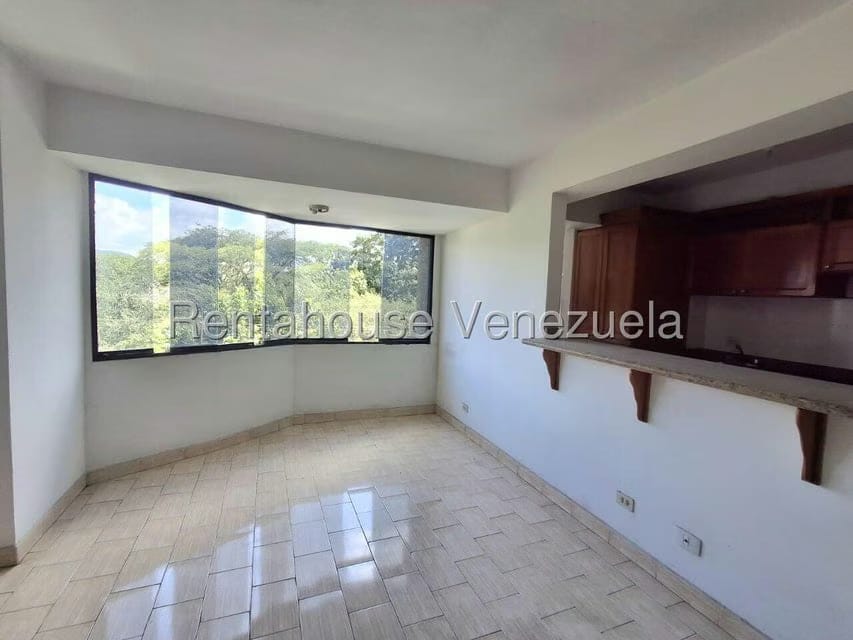 Apartamento (1 Nivel) en Alquiler en Zona Este, Lara - 5