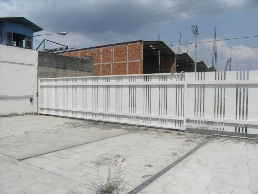 Comercial (Galpon - Deposito) en Venta en Monteserino, Carabobo - 29