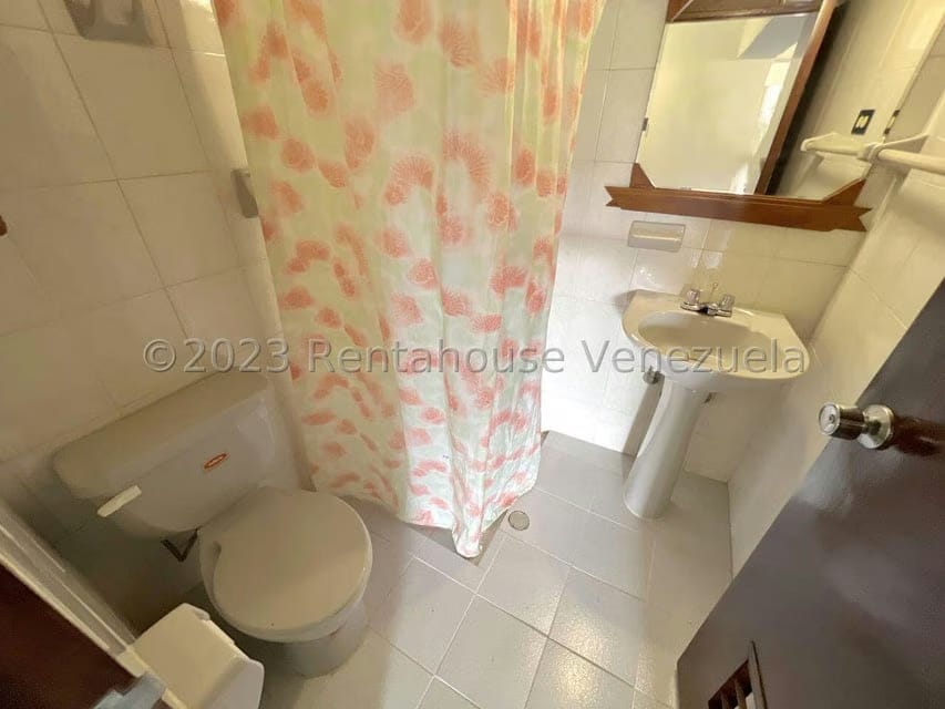 Comercial (Edificio) en Venta en El Junquito, Distrito Metropolitano - 16