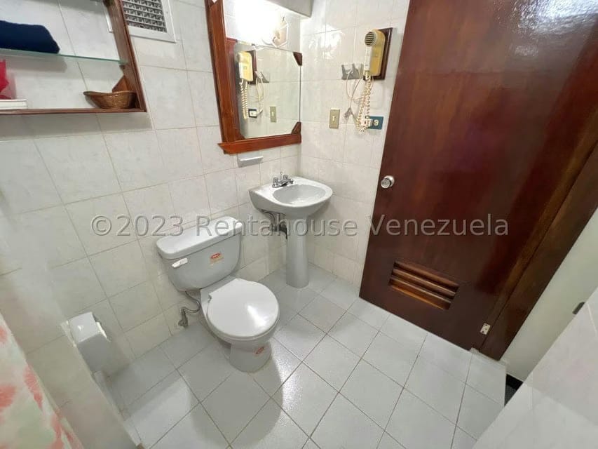 Comercial (Edificio) en Venta en El Junquito, Distrito Metropolitano - 25