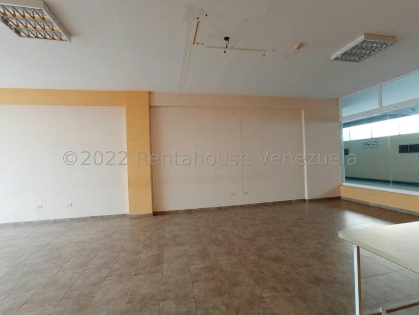 Comercial (Oficina) en Alquiler en Castillito, Carabobo - 11