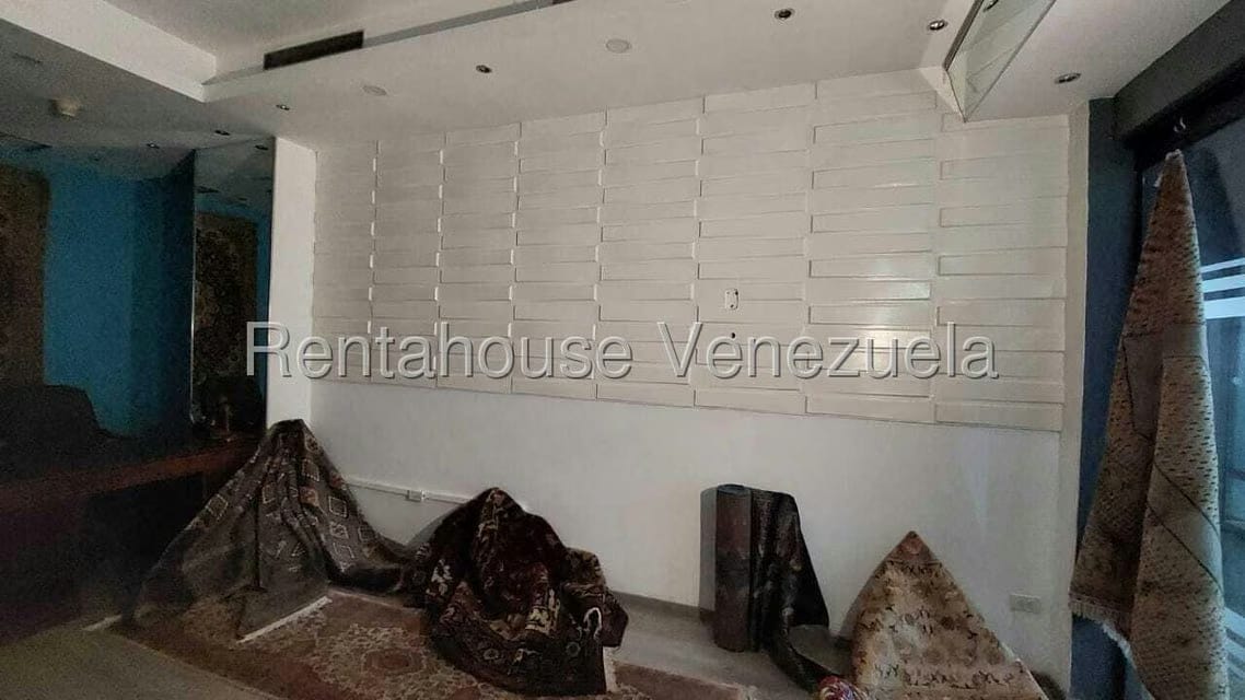 Comercial (Local Comercial) en Venta en Lomas de La Lagunita, Distrito Metropolitano - 5