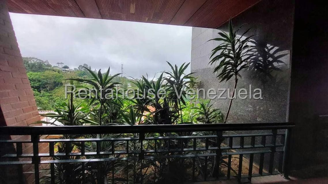 Comercial (Local Comercial) en Venta en Lomas de La Lagunita, Distrito Metropolitano - 8