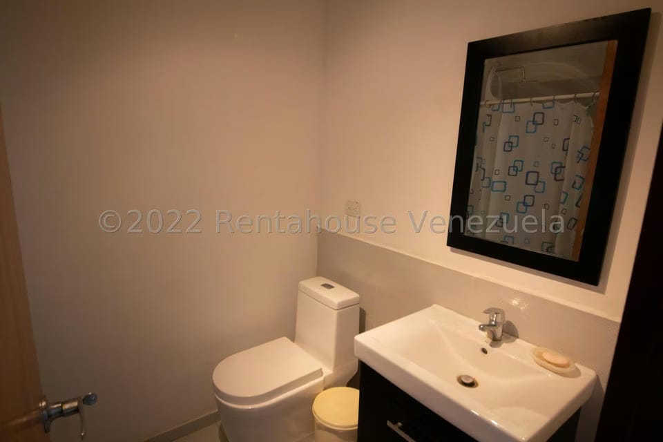 Casa (Multipes Niveles) en Venta en Alto Hatillo, Distrito Metropolitano - 21