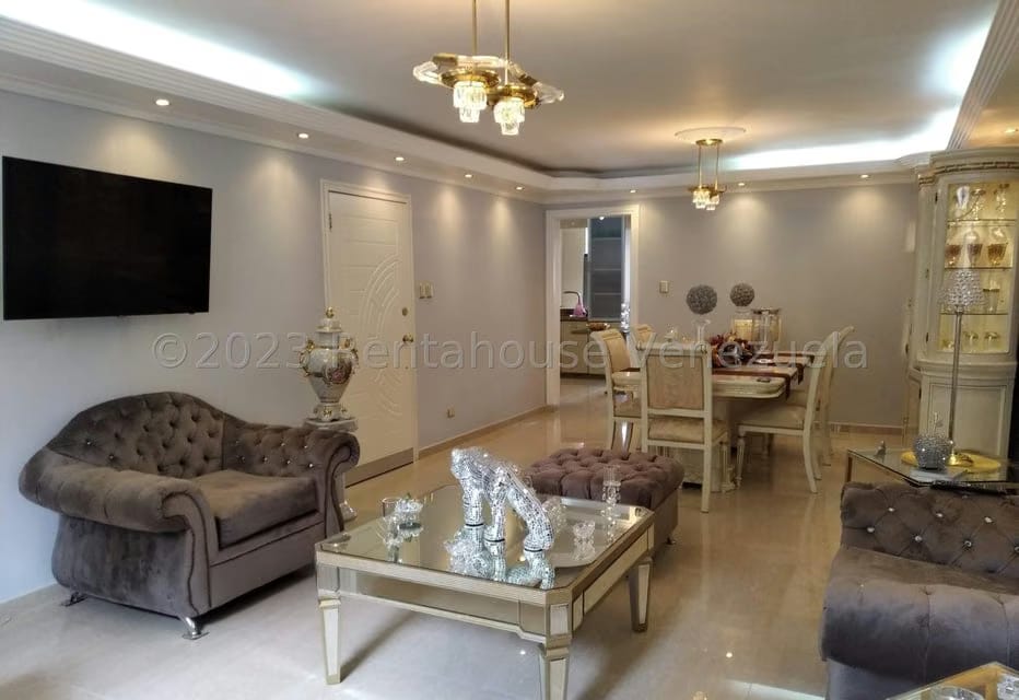 Apartamento (1 Nivel) en Venta en La Urbina, Distrito Metropolitano - 12