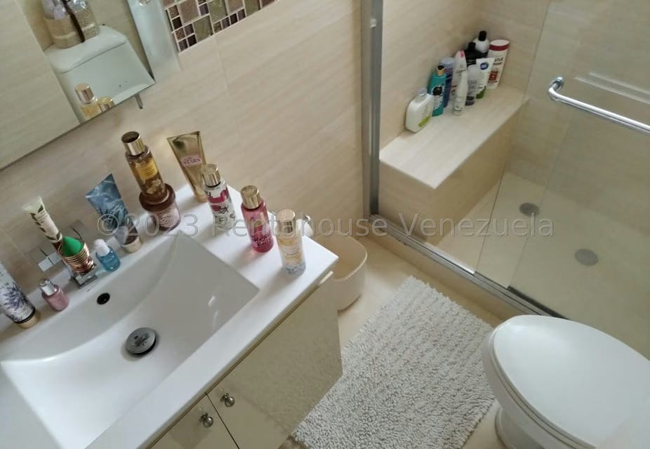 Apartamento (1 Nivel) en Venta en La Urbina, Distrito Metropolitano - 17