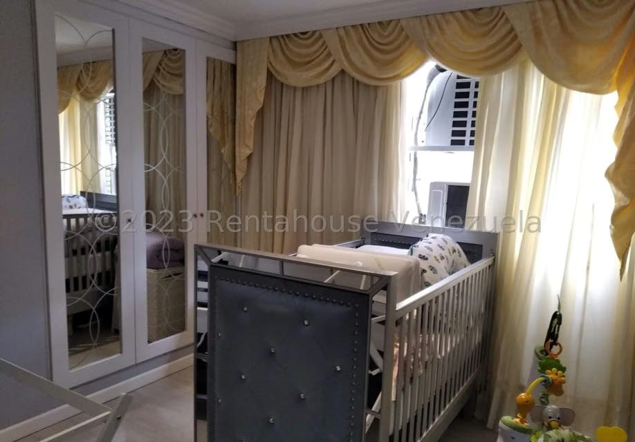 Apartamento (1 Nivel) en Venta en La Urbina, Distrito Metropolitano - 18