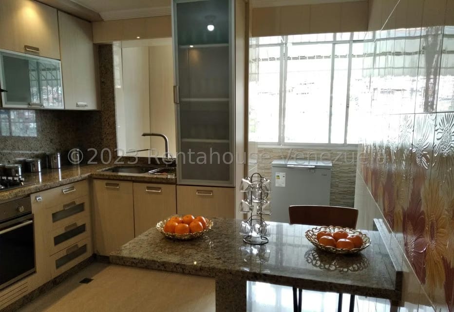 Apartamento (1 Nivel) en Venta en La Urbina, Distrito Metropolitano - 5