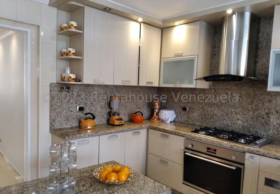 Apartamento (1 Nivel) en Venta en La Urbina, Distrito Metropolitano - 7