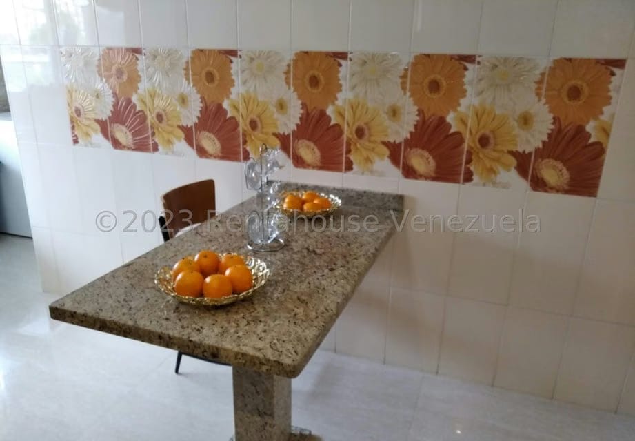 Apartamento (1 Nivel) en Venta en La Urbina, Distrito Metropolitano - 8