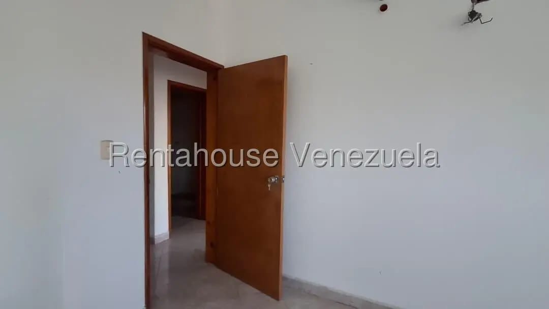 Apartamento (1 Nivel) en Venta en Porlamar, Nueva Esparta - 4