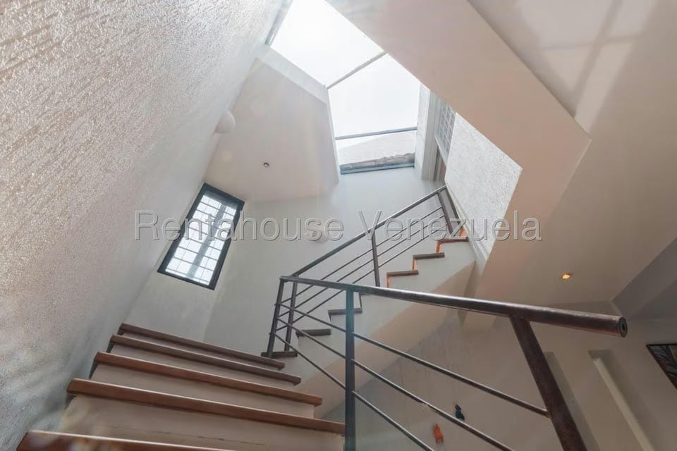 Casa (Multipes Niveles) en Venta en La Lagunita Country Club, Distrito Metropolitano - 16