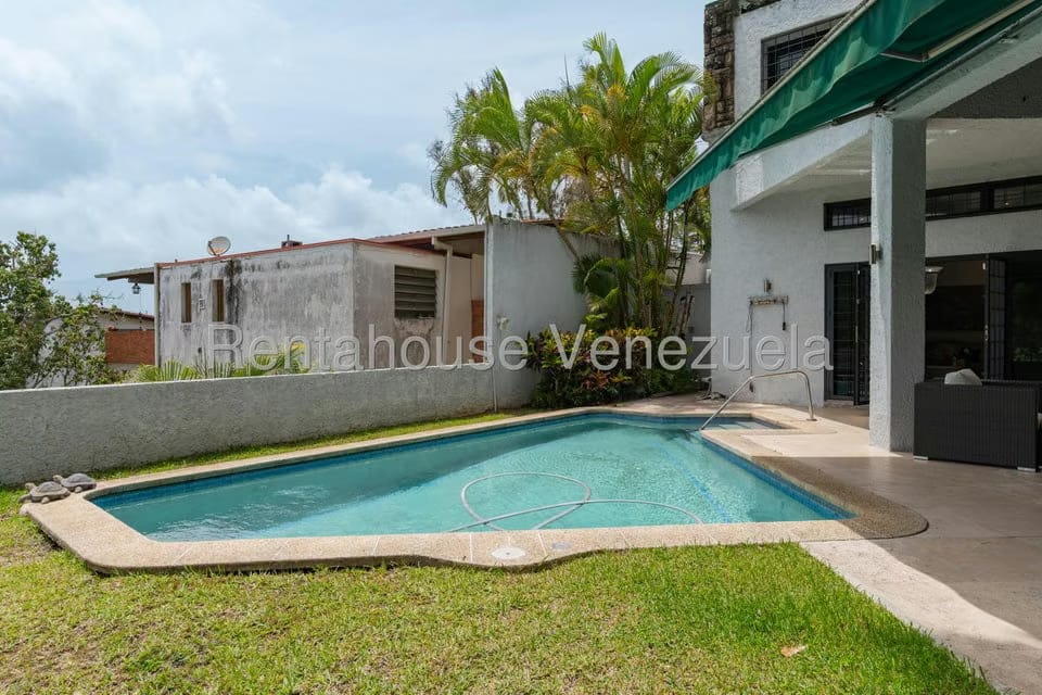 Casa (Multipes Niveles) en Venta en La Lagunita Country Club, Distrito Metropolitano - 3