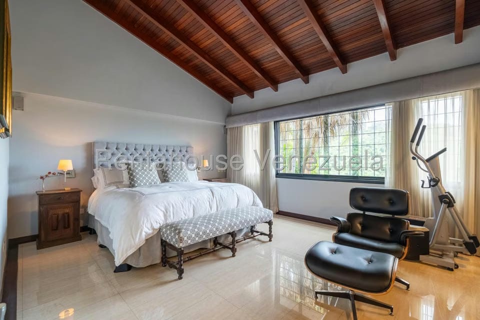 Casa (Multipes Niveles) en Venta en La Lagunita Country Club, Distrito Metropolitano - 21