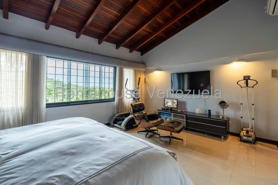 Casa (Multipes Niveles) en Venta en La Lagunita Country Club, Distrito Metropolitano - 22