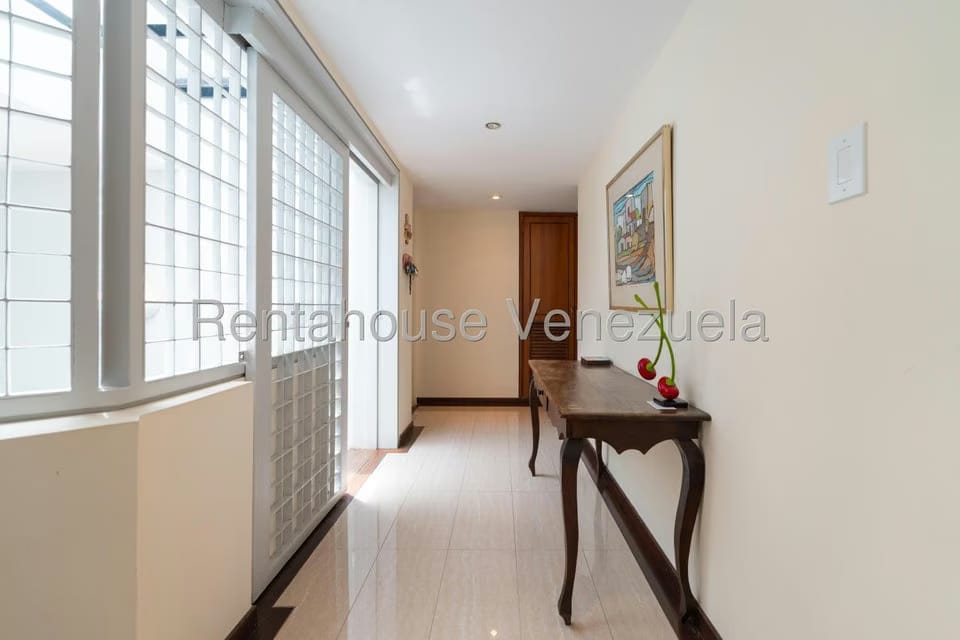 Casa (Multipes Niveles) en Venta en La Lagunita Country Club, Distrito Metropolitano - 31