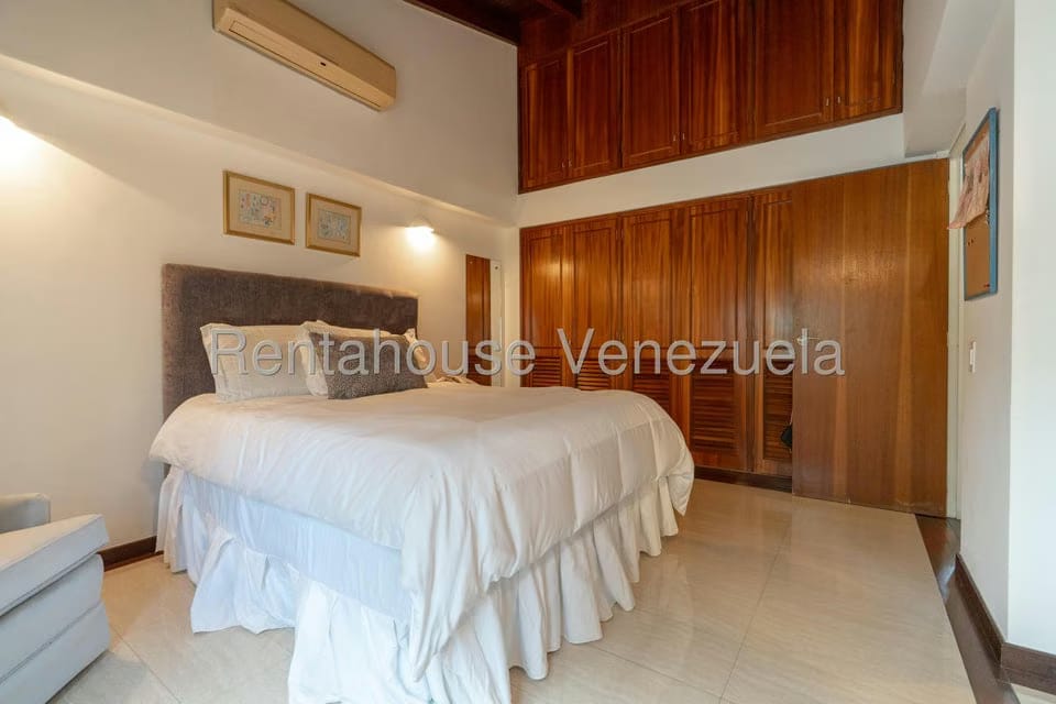 Casa (Multipes Niveles) en Venta en La Lagunita Country Club, Distrito Metropolitano - 34