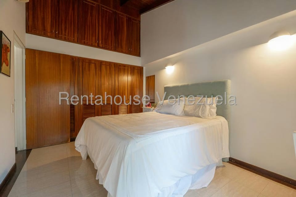 Casa (Multipes Niveles) en Venta en La Lagunita Country Club, Distrito Metropolitano - 35