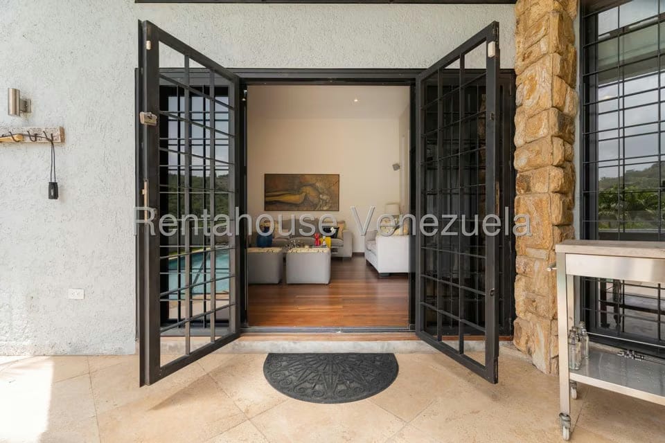 Casa (Multipes Niveles) en Venta en La Lagunita Country Club, Distrito Metropolitano - 10