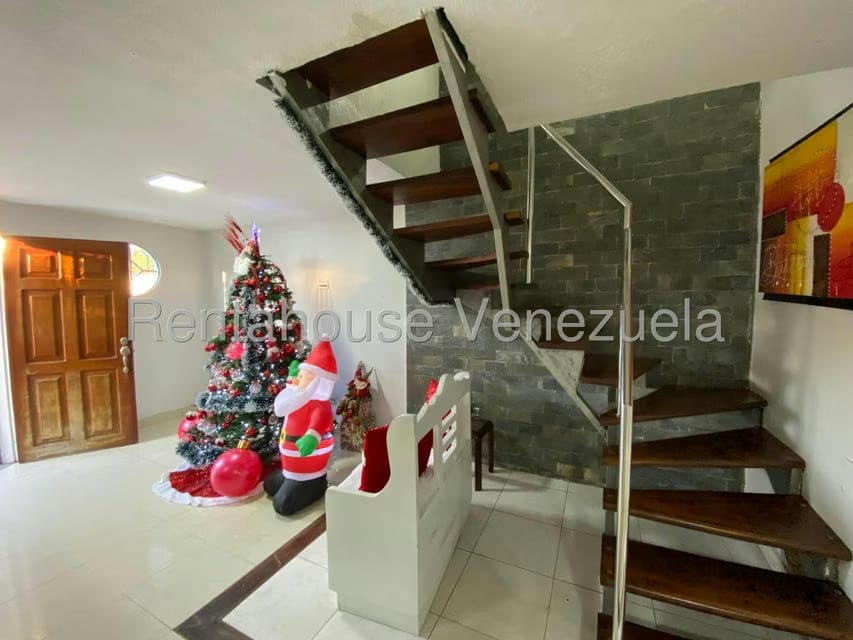 Casa (Duplex) en Venta en Villa Antigua, Portuguesa - 13