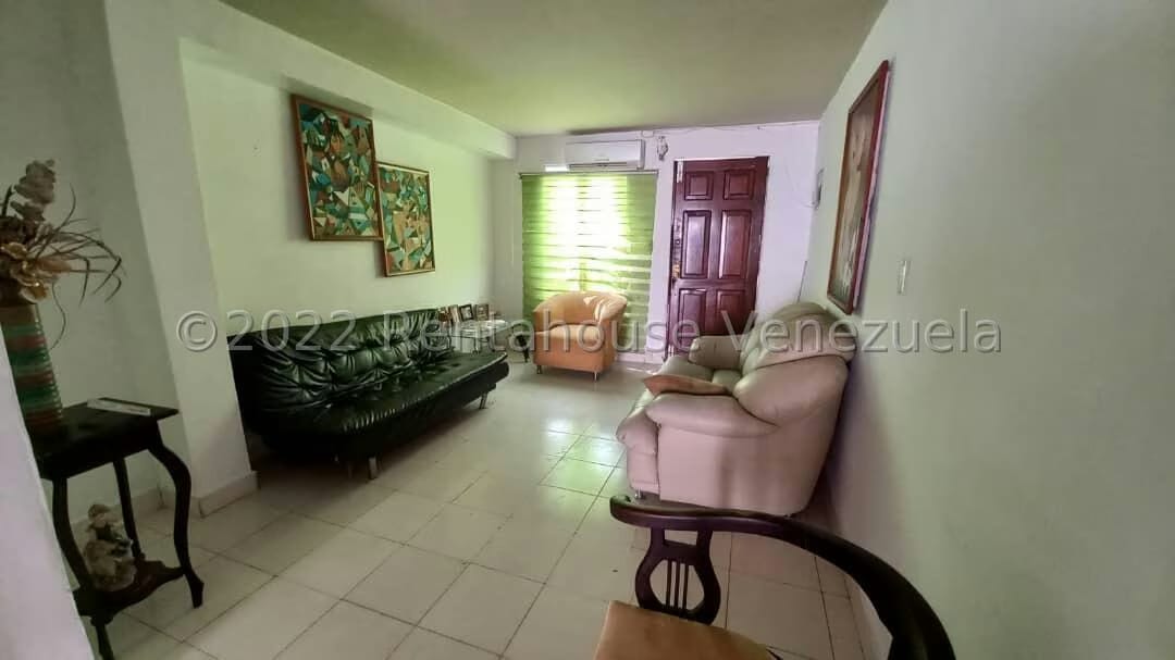 Casa (Duplex) en Venta en Villa Antigua, Portuguesa - 20