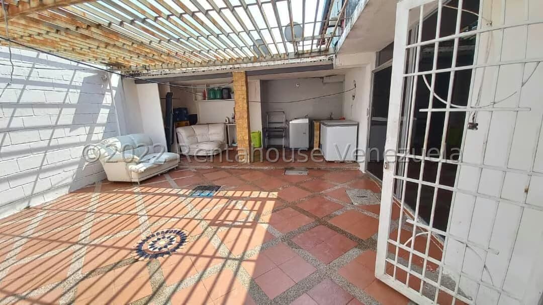 Casa (Duplex) en Venta en Villa Antigua, Portuguesa - 26