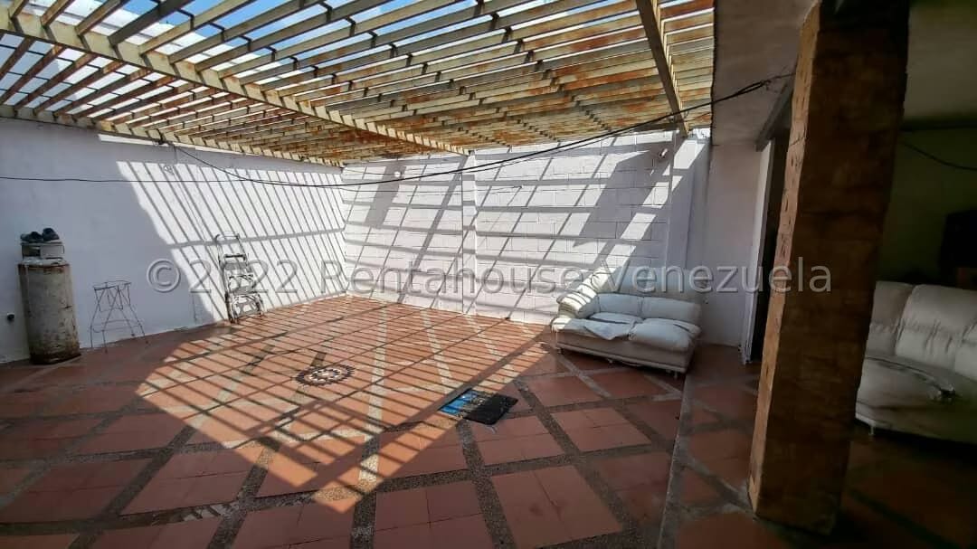 Casa (Duplex) en Venta en Villa Antigua, Portuguesa - 27