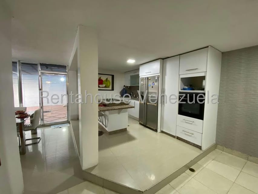 Casa (Duplex) en Venta en Villa Antigua, Portuguesa - 7