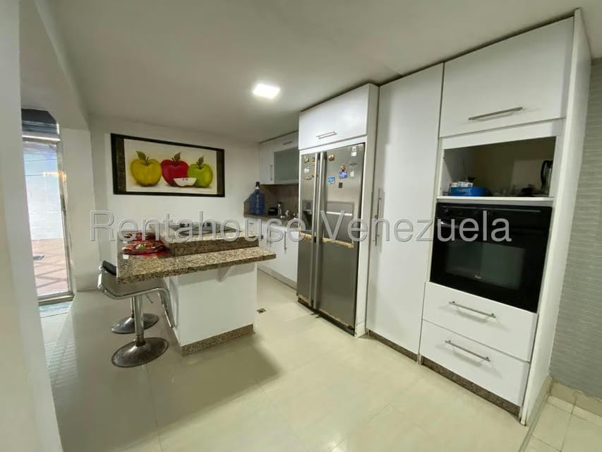 Casa (Duplex) en Venta en Villa Antigua, Portuguesa - 8