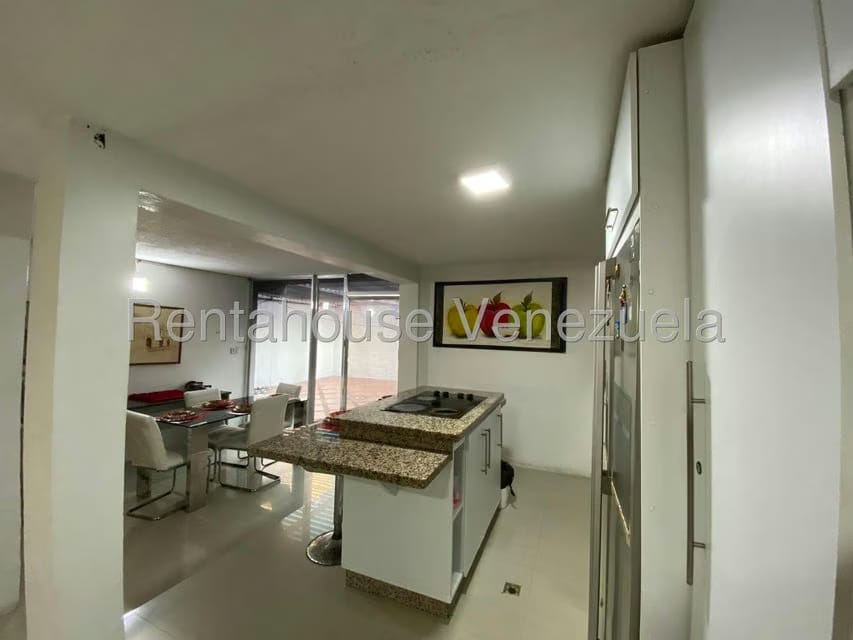 Casa (Duplex) en Venta en Villa Antigua, Portuguesa - 9