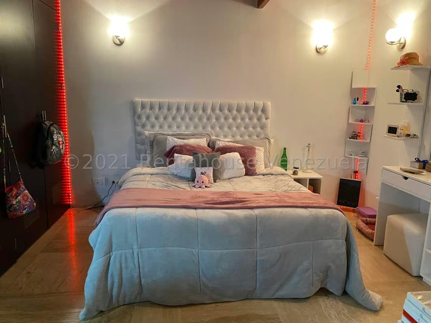 Casa (1 Nivel) en Venta en Oripoto, Distrito Metropolitano - 32