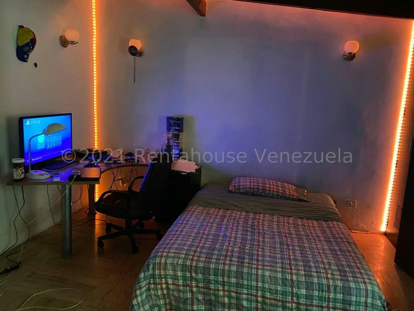 Casa (1 Nivel) en Venta en Oripoto, Distrito Metropolitano - 36