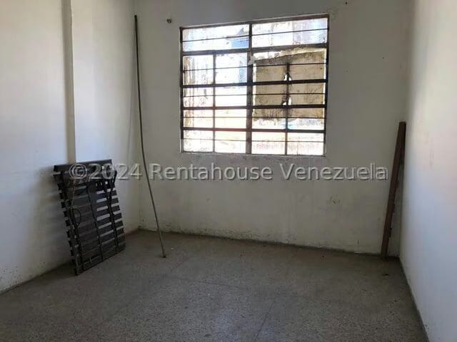 Comercial (Local Comercial) en Alquiler en La Candelaria, Carabobo - 14