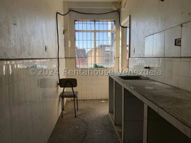 Comercial (Local Comercial) en Alquiler en La Candelaria, Carabobo - 9