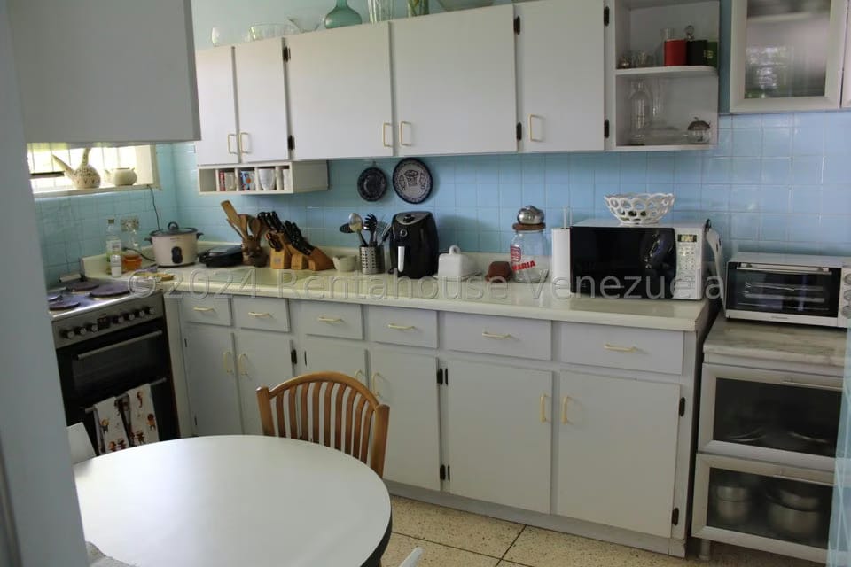 Casa (Duplex) en Alquiler en Los Palos Grandes, Distrito Metropolitano - 16