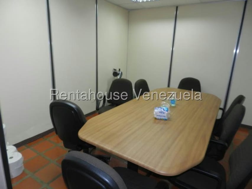Comercial (Edificio) en Venta en Parroquia La Candelaria, Distrito Metropolitano - 32