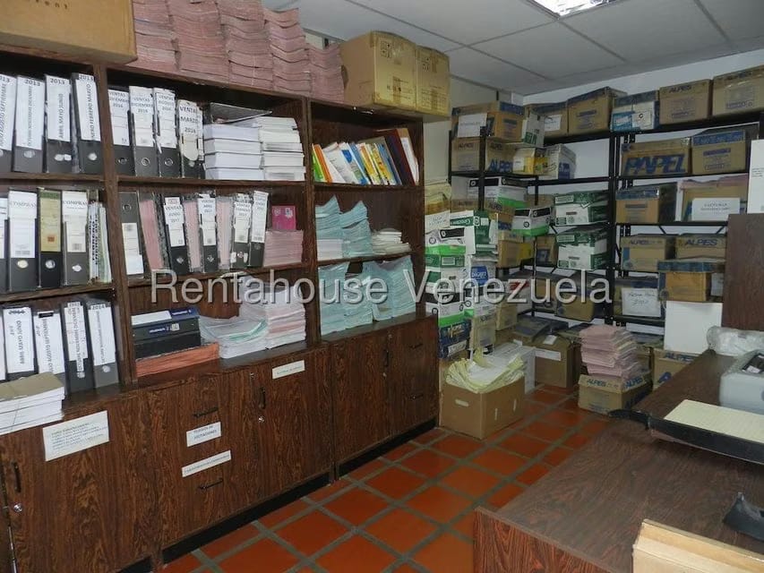 Comercial (Edificio) en Venta en Parroquia La Candelaria, Distrito Metropolitano - 35