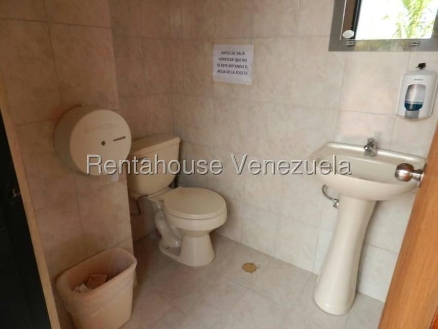 Comercial (Edificio) en Venta en Parroquia La Candelaria, Distrito Metropolitano - 56